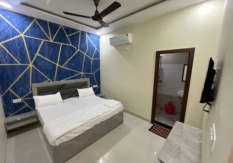 TULSI MAHAL RESIDENCY