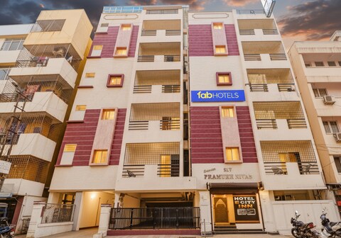 FabHotel E City Inn - 3km from Infosys Campus