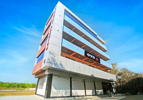 Hotel O Tanatan Premium