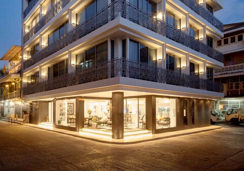 فندق ريفا أرون بانكوك