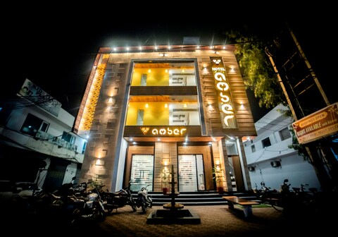 HOTEL AMBER