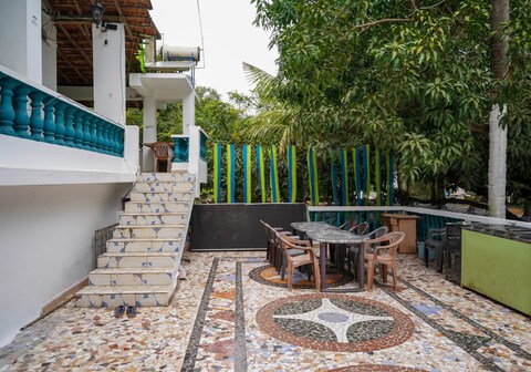 Hotel Singing Breeze By WB Inn