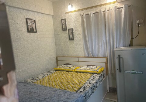 Studio private Bandra