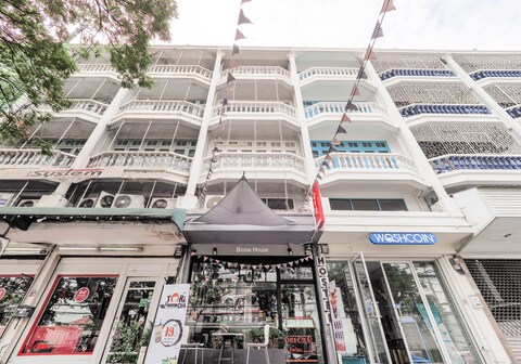 Bossa House Hostel & Cafe