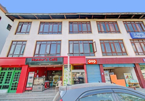 Hotel O Hunter's & Cafe