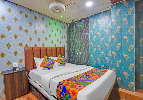 Via Arya Inn