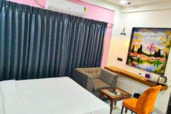 LILIUM HOTELS, Pune LILIUM HOTELS, Pune
