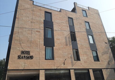 HOTEL SEA N SAND (A Unit Of Berries Group Of Hotels)