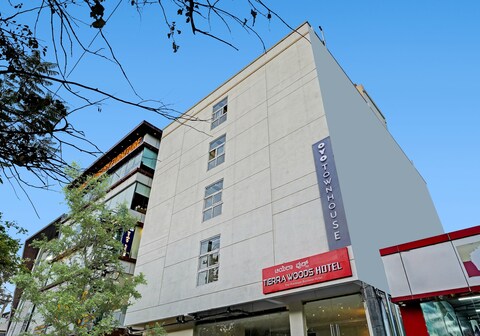 Collection O SHREYAS SHACK