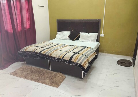 Hotel O The Shivay Palace