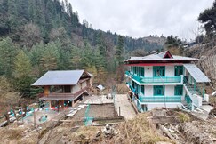 Memooners  Riverside Hotel & Cafe, Jibhi Memooners  Riverside Hotel & Cafe, Jibhi