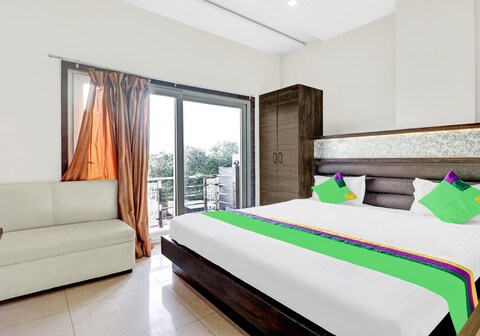 Itsy Hotels Anjali Mahal, 500 Mtrs From Mathura Railway Station