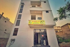 Hotel Shree Jeevan Dham, Vrindavan Hotel Shree Jeevan Dham, Vrindavan
