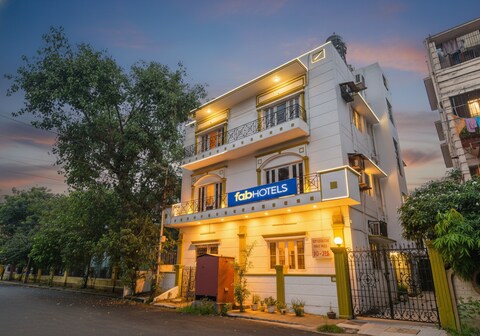 FabHotel Next Generation - Nr. City Centre 2