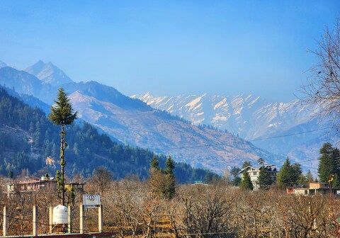 Page 3 | Riverside Rooms & Bar