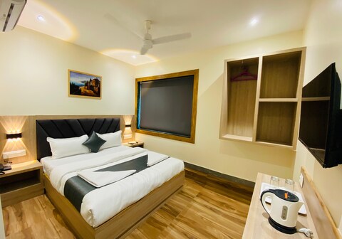 Business Deluxe Rooms