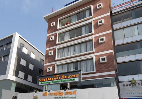 Sapphero Akshar Inn Jamnagar