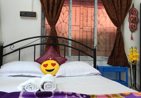 Avishek's Homestay near Gitanjali Metro