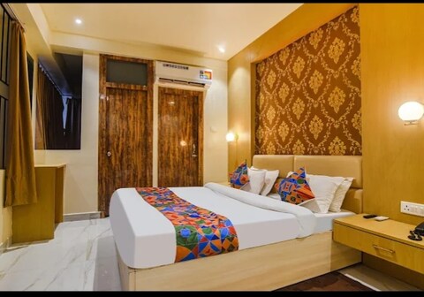 HOTEL ICON