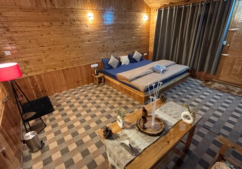 Moksha hilltop jibhi