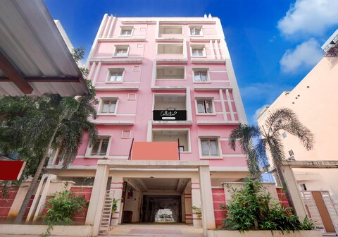 Super Collection O KPHB Metro Station Hyderabad Formerly Hillside