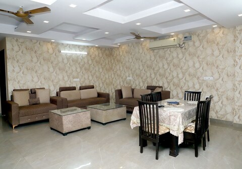 Stella Homestay - Yashoobhomi