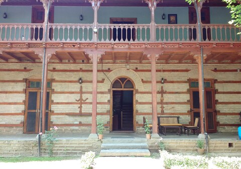 Gaur Niwas (Deluxe Room)