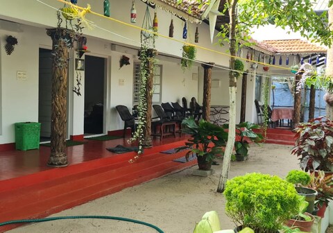 Marari Nadiya Beach Villa