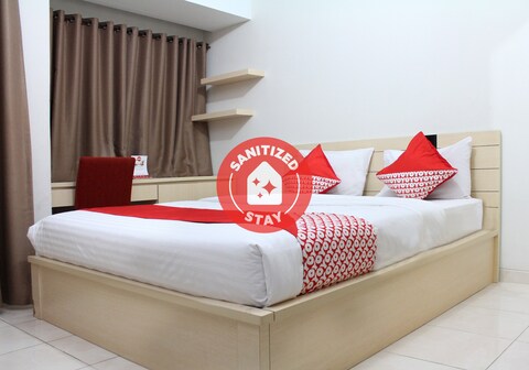 OYO 266 Margonda Residence 5