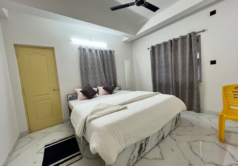 Private Cozy Entire 2BHK 1 AC and 1 NonAC near Manipal