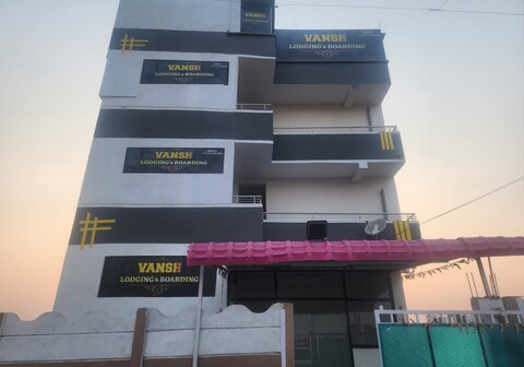 Hotel Vansh Lodging and Boarding