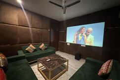 Instay 1429B | Peaceful 2BHK with Theatre, Gurgaon Instay 1429B | Peaceful 2BHK with Theatre, Gurgaon
