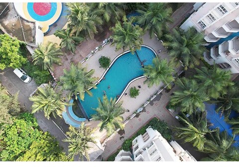 La Platina, Near Sea Beach