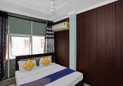 OYO 805943 AK Residency