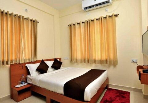 Kings Residency Near Manyata Tech Park (Hebbal)