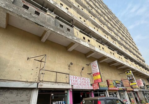 Hotel The Gold Regency