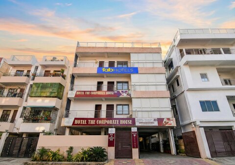 FabHotel The Corporate House