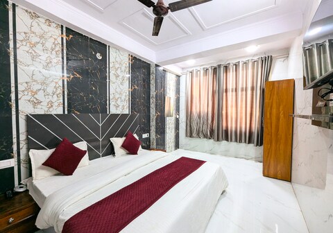 Mahesh Hotel & Resturant