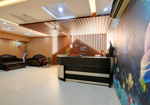 Hotel Luck Residency By Aashiyana