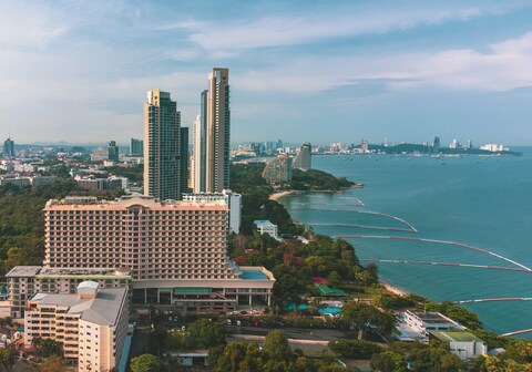 لونغ بيتش جاردن هوتل أند بافيليونس