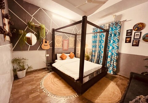 Bella Boho Riverside 5 BHK