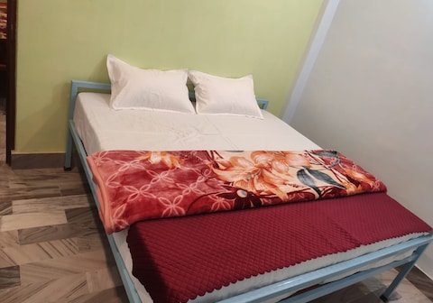 Satyam Hotel and Guest House