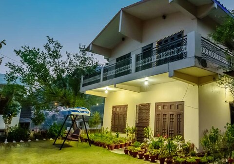 RENDEZVOUS : SEVEN MILESTONES