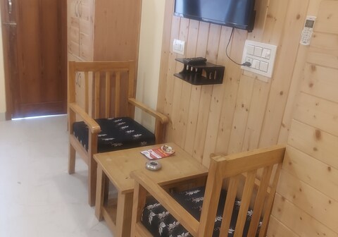 Hill view Room in Tapovan