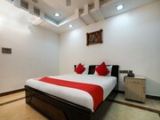 OYO 986 Hotel Akhand Homes, Hyderabad OYO 986 Hotel Akhand Homes, Hyderabad