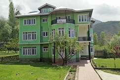 Calm Holiday Inn, Srinagar Calm Holiday Inn, Srinagar