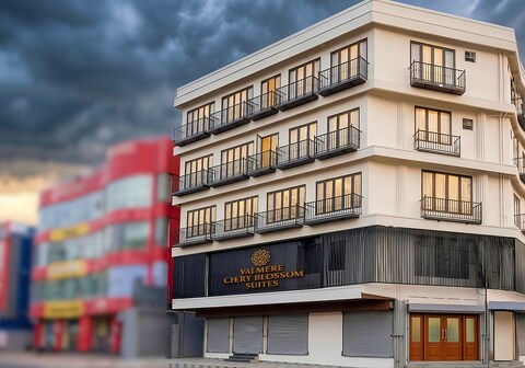 Valmere Chery Blossom Suites