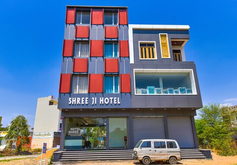 Hotel Shree JI