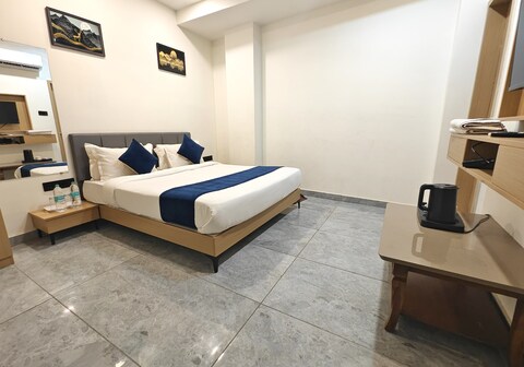 The Sky Comfort Hotel Krisha, Dwarka