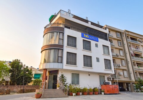 FabHotel Kirara - Nr Jaipur International Airport